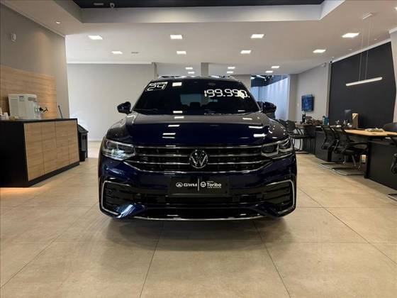 VOLKSWAGEN TIGUAN 2.0 300 TSI GASOLINA ALLSPACE R-LINE AUTOMÁTICO VOLKSWAGEN TIGUAN 2.0 300 TSI GASOLINA ALLSPACE R-LINE AUTOMÁTICO